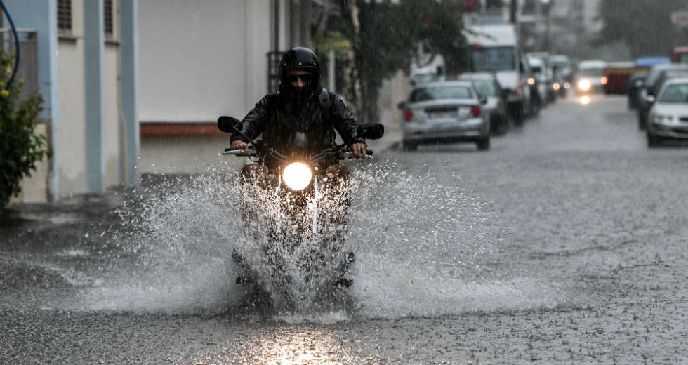Με μεγάλη σφοδρότητα χτύπησε η κακοκαιρία