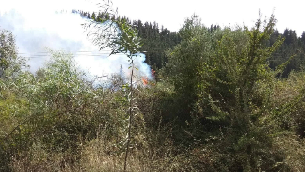 Ολονύχτια μάχη με τις φλόγες στον Αποκόρωνα – Περιορίστηκε η φωτιά