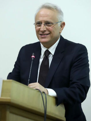 Ατενίζοντας το… γαλάζιο της Δεξιάς