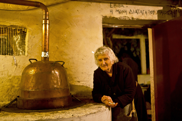Τα γλέντια γύρω από τα ρακοκάζανα