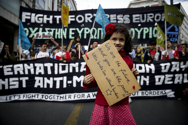 «Ναι» στα ανοιχτά σύνορα, «όχι» στις απελάσεις και τον εθνικισμό