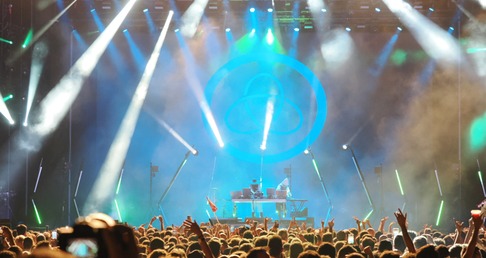 Release Athens X SNF Nostos: Μίκρο, Groundation, Dub Inc., OMD, M83, Tash Sultana, Röyksopp
