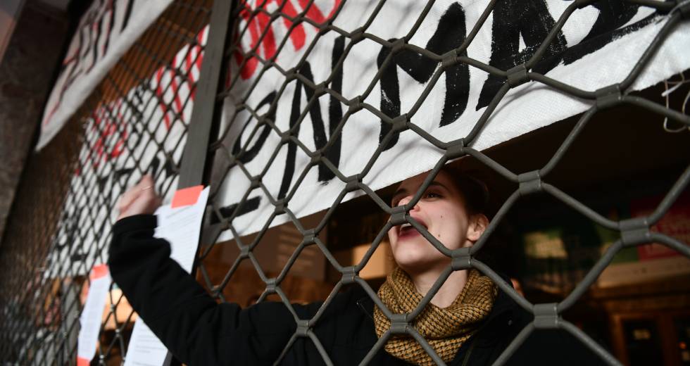 Μεγάλη πορεία και συνέλευση αγώνα στο ΡΕΞ παραμονή της συνάντησης με Μητσοτάκη