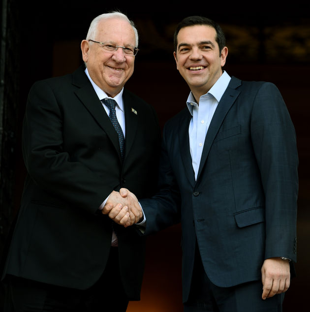 Μηνύματα προς όλους τους γείτονες