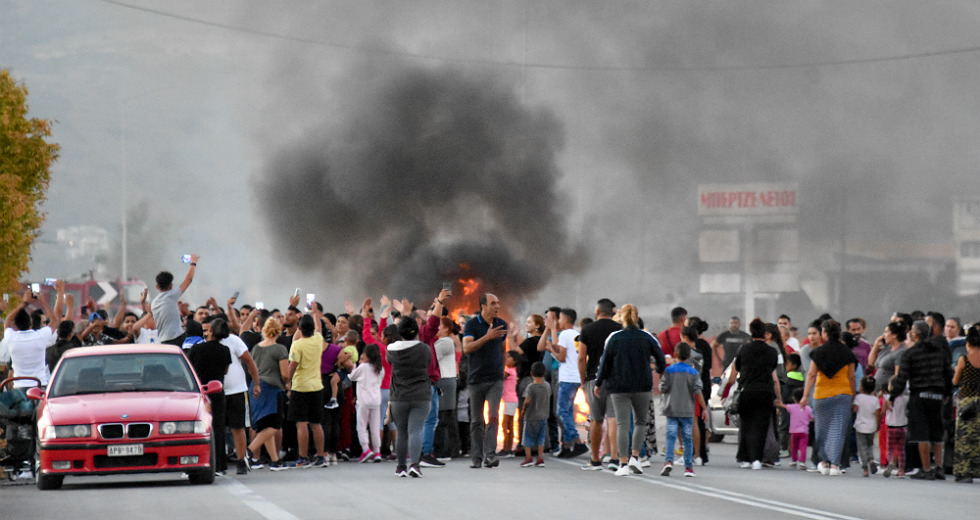 Ξεσηκωμός Ρομά σε πολλές περιοχές για τον νεκρό 18χρονο