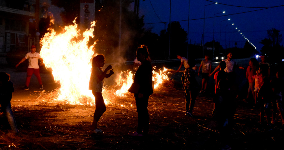 Ξεσηκωμός Ρομά σε πολλές περιοχές για τον νεκρό 18χρονο