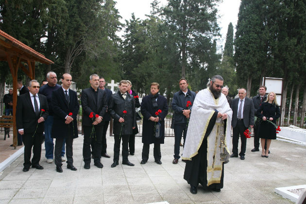 Τελετή στο ρωσικό νεκροταφείο παρουσία δημάρχου Πειραιά