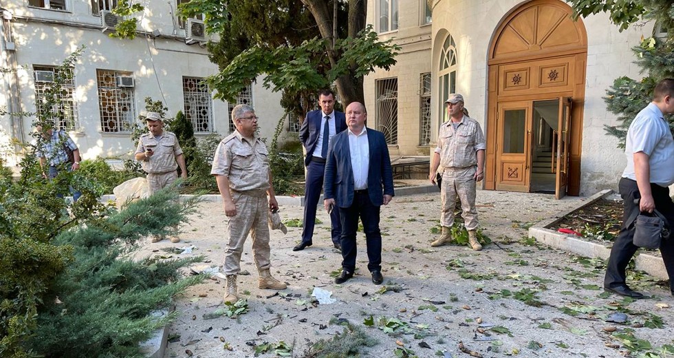 Άδεια για να πάει στην Ολένβικα περιμένει ο Ερυθρός Σταυρός