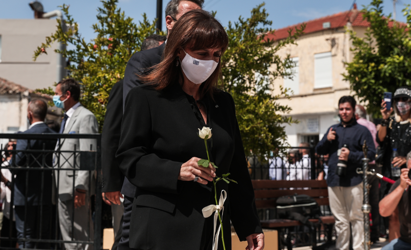 Στην αγκαλιά της Κρήτης ο Μίκης Θεοδωράκης
