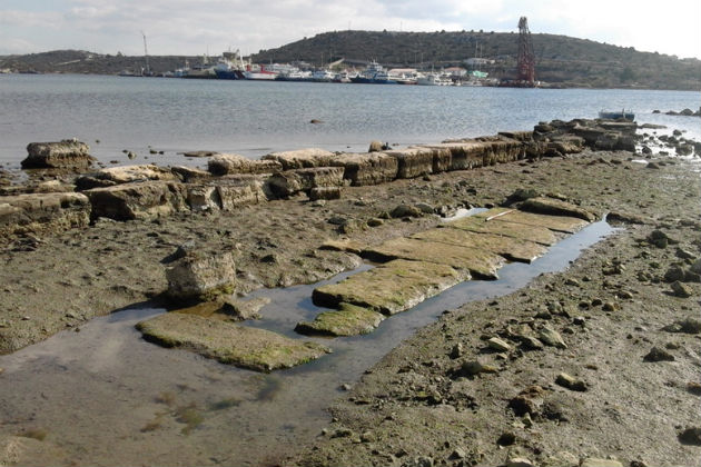 Χαρτογραφήθηκε το αρχαίο λιμάνι της Σαλαμίνας