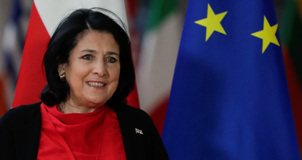 Τα «έσπασαν», με αφορμή τη Ρωσία, πρόεδρος κι εθνικός αερομεταφορέας στη Γεωργία