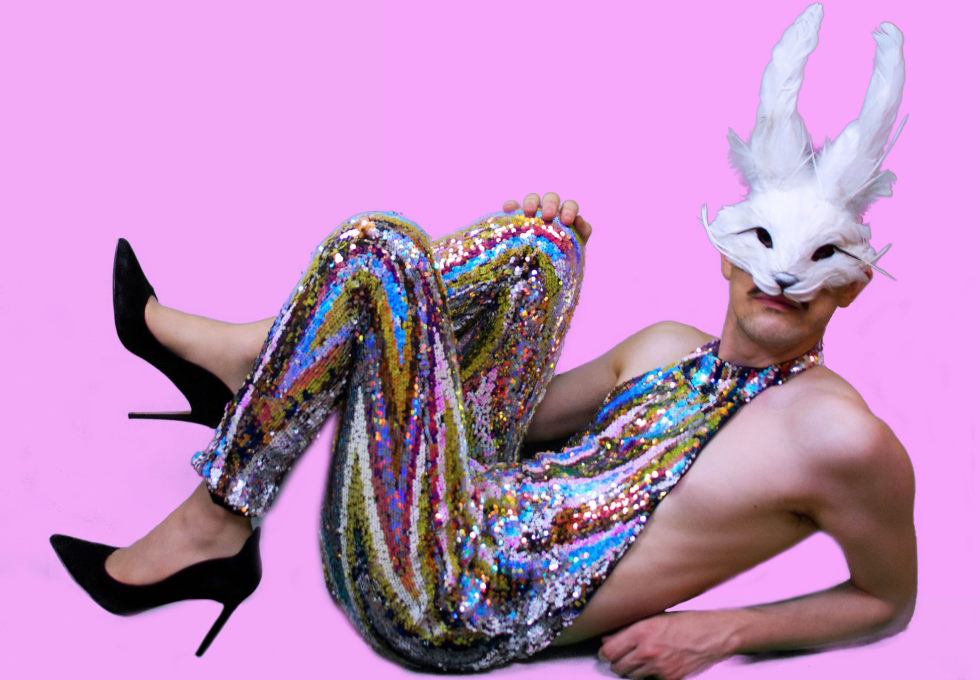 «Ο κόσμος θα φέρει την αλλαγή στα queer θέματα, όχι οι πολιτικοί»