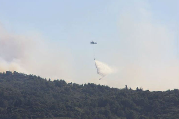 Σάμος: Μάχη με τις φλόγες στα δύο τα κύρια μέτωπα της φωτιάς