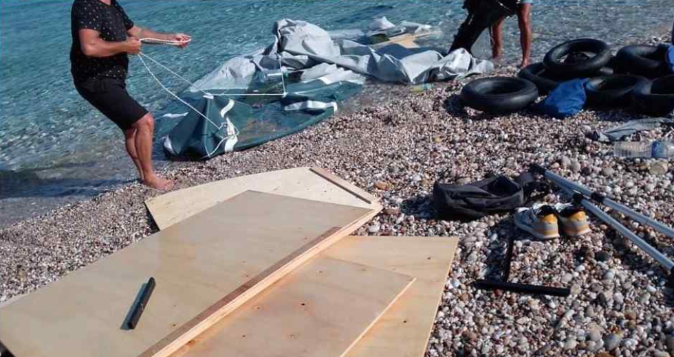 «Τους απήγαγαν, τους λήστεψαν, τους επαναπροώθησαν μπροστά στα μάτια ντόπιων στη Σάμο»