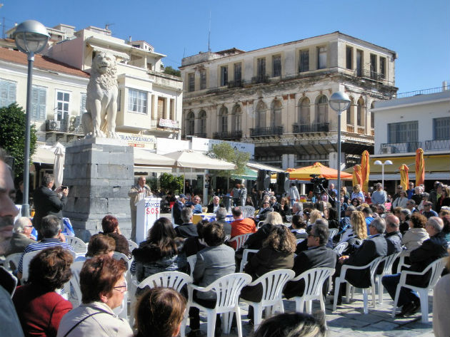 Αντιπαράθεση για το προσφυγικό