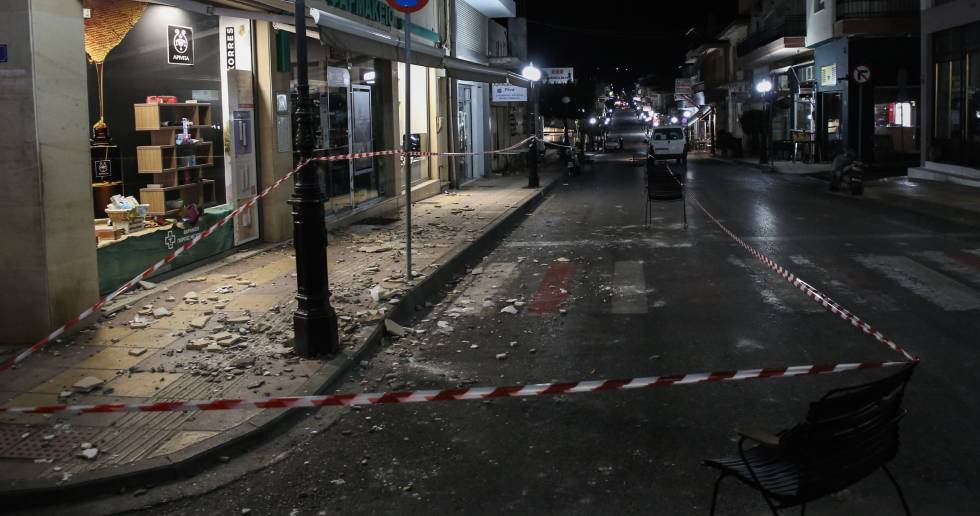 Σε απόγνωση οι κάτοικοι μετά τον σεισμό των 6 Ρίχτερ