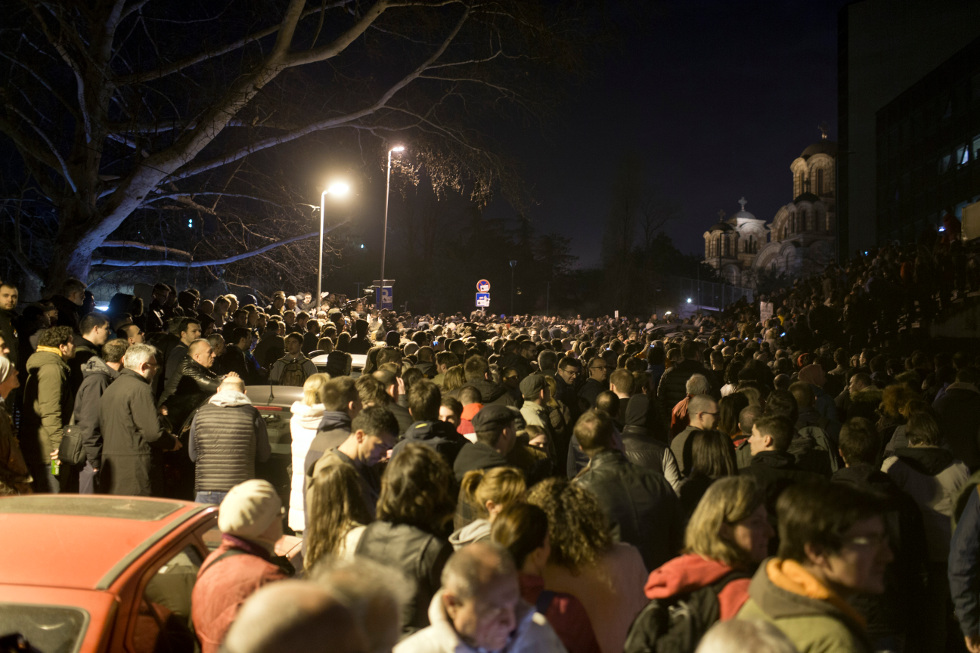 Οριακές ισορροπίες στη Σερβία