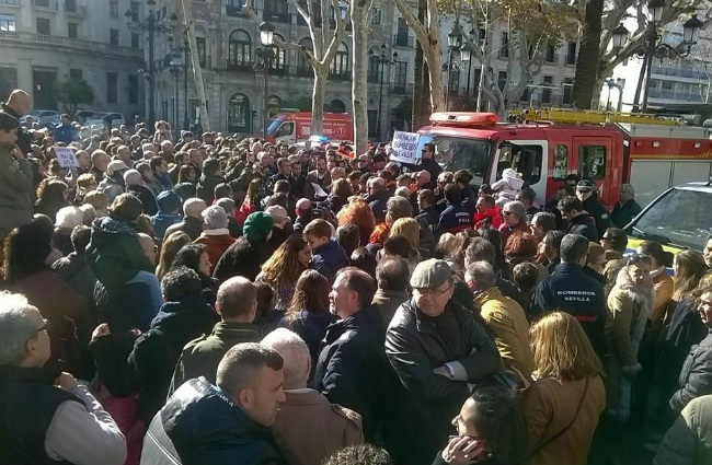 Ελεύθεροι υπό όρους, μετά τη 12ωρη απολογία τους