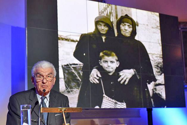 Διεκδικούν τις γερμανικές οφειλές