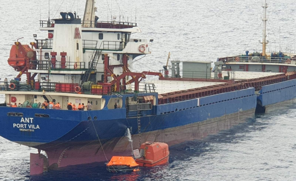 Σύγκρουση φορτηγών πλοίων στη Χίο – Ένταση με Τούρκους ναυτικούς