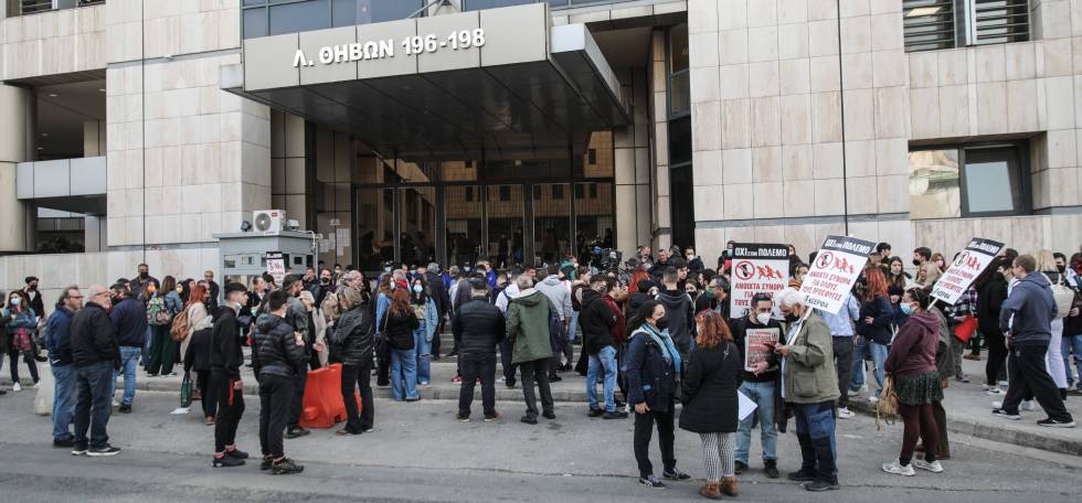 Πλήθος αλληλέγγυων στο πλευρό του Σαϊντού 