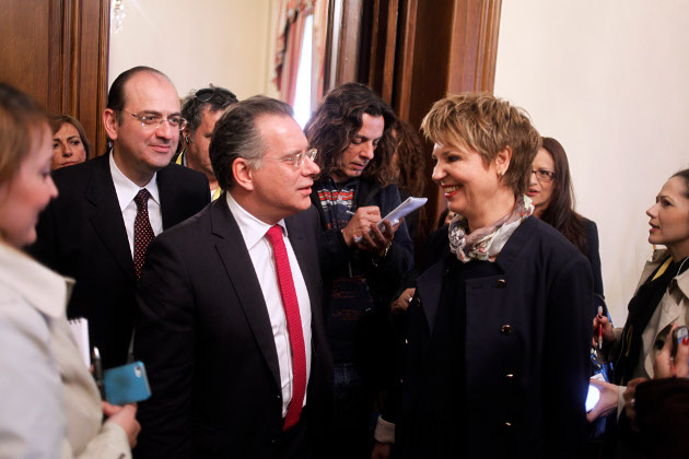Συμβούλιο αρχηγών με το βλέμμα στις Βρυξέλλες