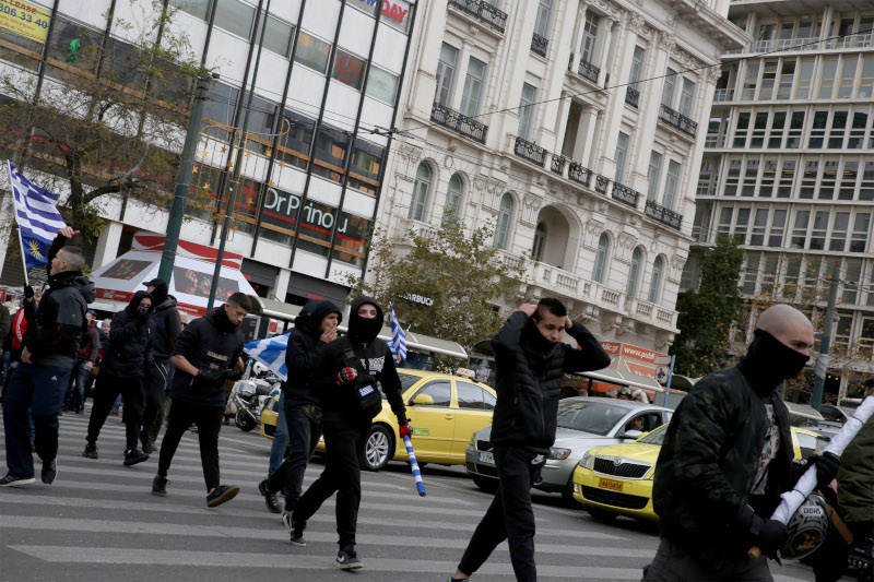 Φασίστες ξυλοκόπησαν δημοσιογράφο στο ακροδεξιό συλλαλητήριο στο Σύνταγμα