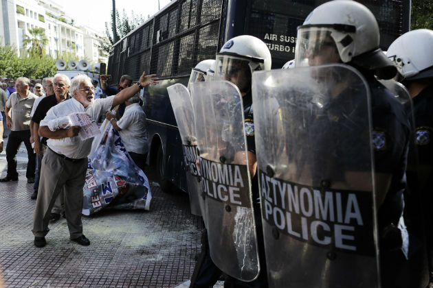 Αποφασίστηκε απαγόρευση δακρυγόνων