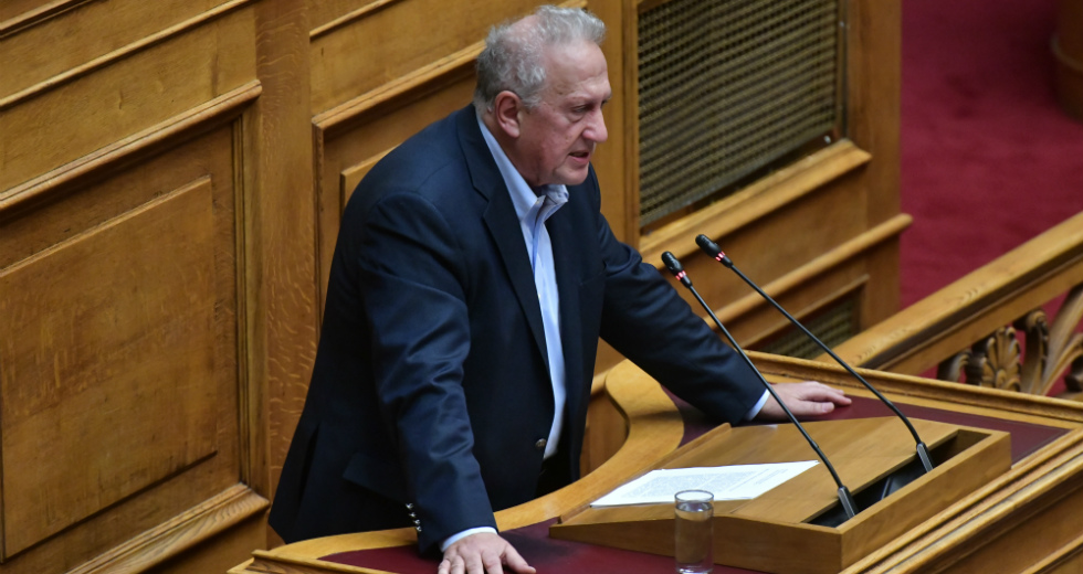Ολομέτωπη επίθεση στην κυβέρνηση με φόντο τον κρατικό προϋπολογισμό