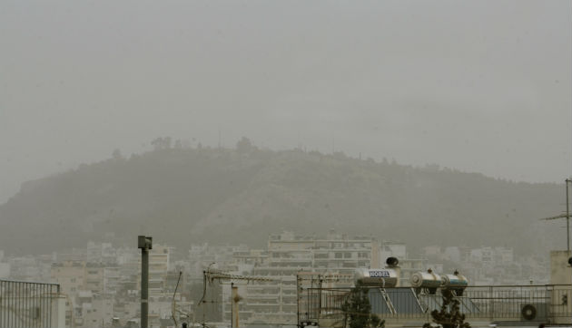 Παραμένει άστατος ο καιρός σε όλη τη χώρα