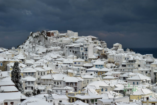 Η «Αριάδνη» συνεχίζει να δοκιμάζει τη χώρα