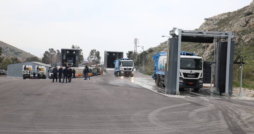Γ. Μώραλης: Ο Πειραιάς μπαίνει σε νέα εποχή στην αποκομιδή και στη διαχείριση των απορριμμάτων