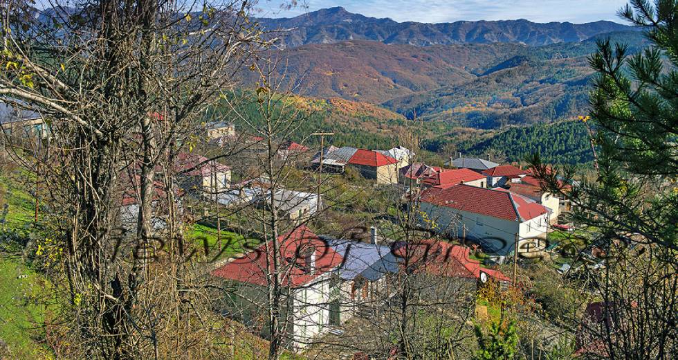 Οδοιπορικό στις πλαγιές του θρυλικού Σμόλικα