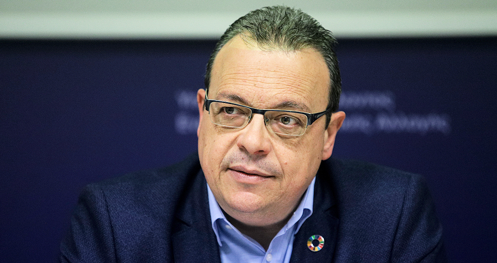 «Παράθυρο» για τρίτο κύτταρο στη Φυλή