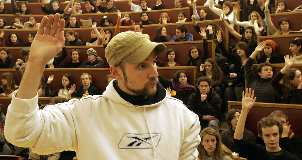 Πανεπιστημιακή αστυνομία ή ακαδημαϊκή ελευθερία;