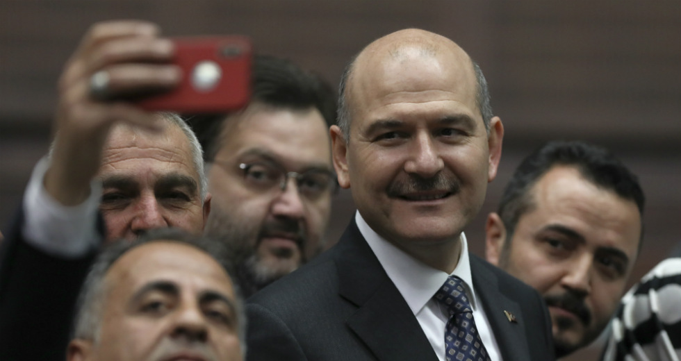 Ο Ερντογάν, ο υπουργός Εσωτερικών και ο φιλόδοξος γαμπρός