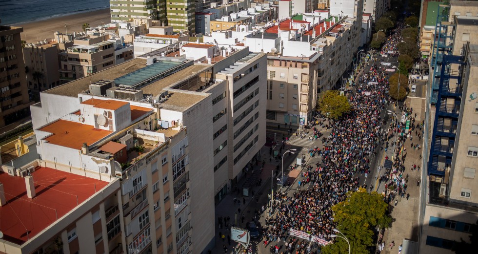 Στους δρόμους οι Ισπανοί, ζητούν αύξηση μισθών για να αντιμετωπίσουν τον πληθωρισμό