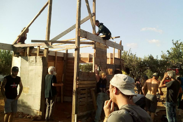 Καστέλλι: Εφτιαξαν σπίτι – σύμβολο στη θέση του αεροδρομίου
