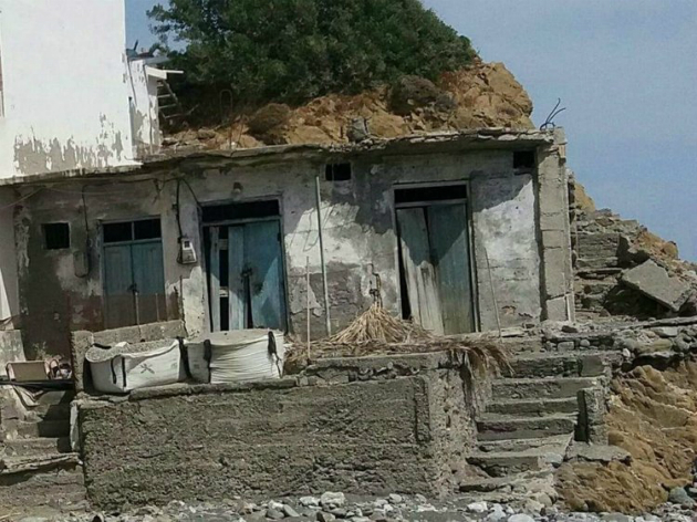 Ζωγραφίζει ερειπωμένα κτίρια σε χωριά του Ηρακλείου