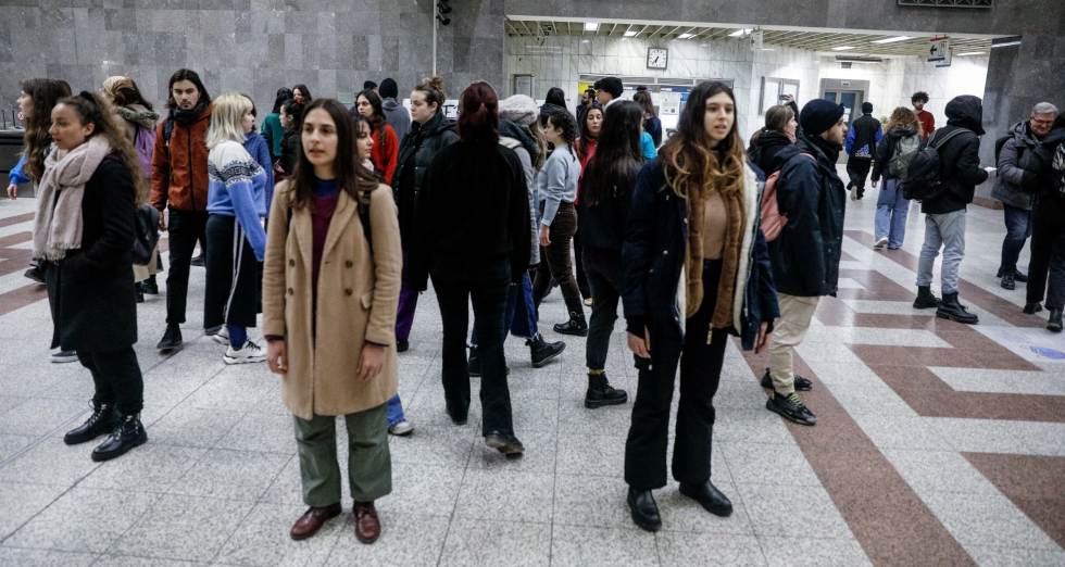«Κάτω τα χέρια από τον πολιτισμό» και στο Μετρό Συντάγματος