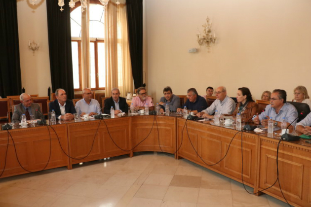 Υπόμνημα στον υπουργό για τα θέματα του Δήμου Ηρακλείου