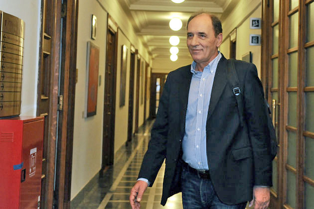Ζητείται «χρυσή τομή» για τα «κόκκινα» δάνεια