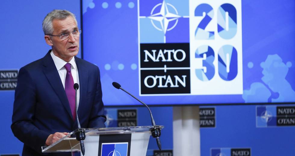 Μπαράζ κυρώσεων κατά της Ρωσίας από τη Δύση – Όλα ανοιχτά για το Ντονμπάς
