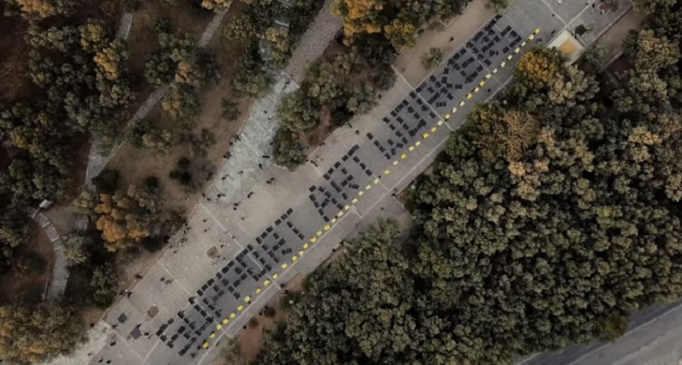 Εντυπωσιακό βίντεο με το μήνυμα «Support Art Workers»