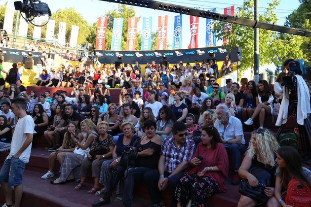Θέαμα χωρίς… άρτο με μαχητές και βοσκό* στο μαντρί του Γαλατσίου