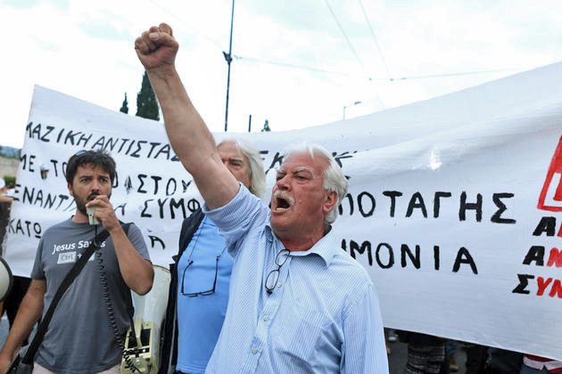 «Μένουν Ευρώπη», μένουμε όρθιοι
