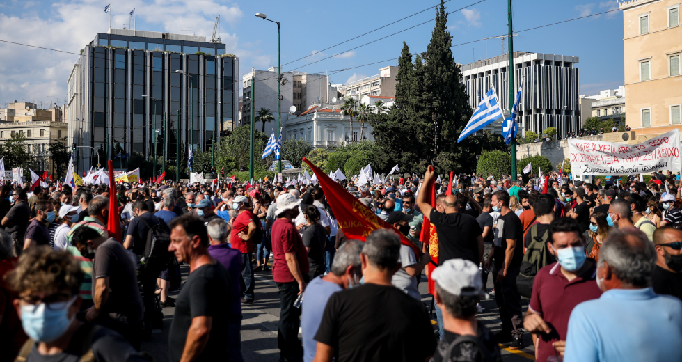 Όλη τη μέρα στους δρόμους οι εργαζόμενοι: Βροντερό «όχι» στο έκτρωμα Χατζηδάκη