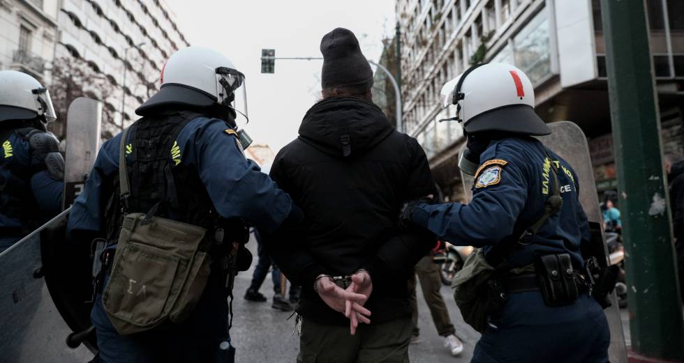 Κυβερνητική δυσανεξία στις διαμαρτυρίες: Διέλυσαν σε λίγα λεπτά τη συγκέντρωση για Κουφοντίνα