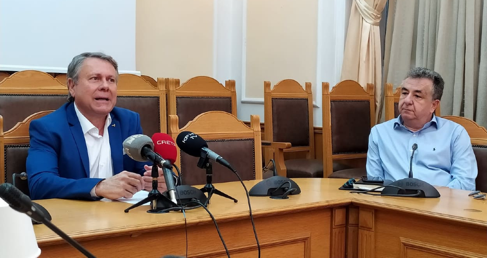 Κρήτη: Εκπαιδεύονται για τον κορονοϊό οι εργαζόμενοι στον Τουρισμό