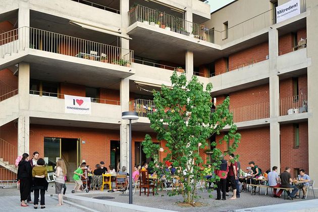 Δικαίωμα στη Στέγη: Η συλλογική κατοικία δεν είναι ουτοπία